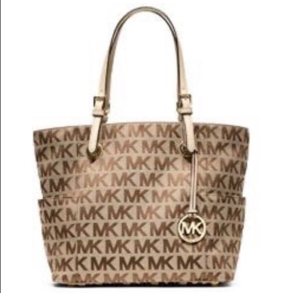 Michael Kors Handbags - Michael Kors Signature Tote Bag